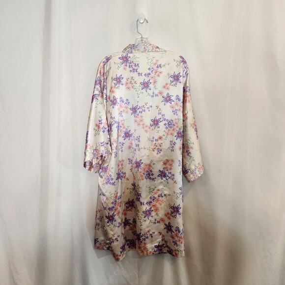 SECRET TREASURES White Purple Satiny Floral SS Knee Length Bathrobe Womens 3XL - Picture 2 of 11